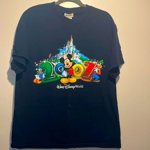 Disney- Navy Blue 2007 Large Letters with Mickey Mouse Graphic T- Shirt- Size L - Picture 1 of 5
